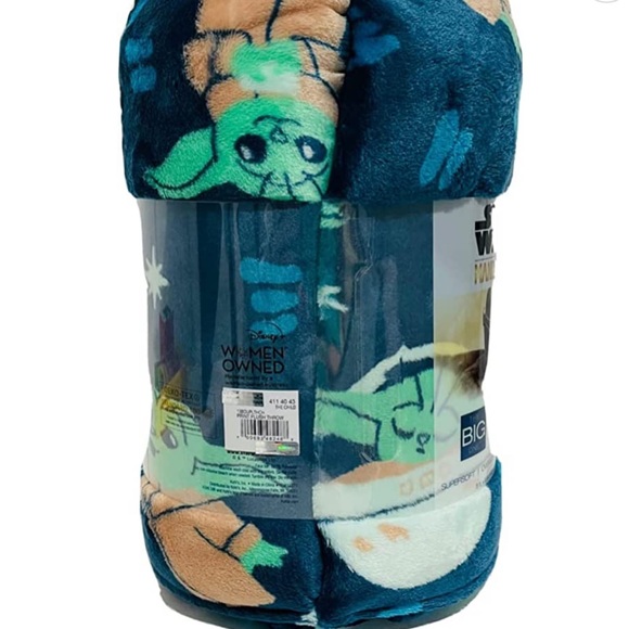 NEW! Star Wars Mandalorian Super Soft Plush Throw - Picture 3 of 3
